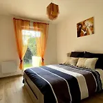 Beautiful Place, Quiet Residence, Close To Beaches