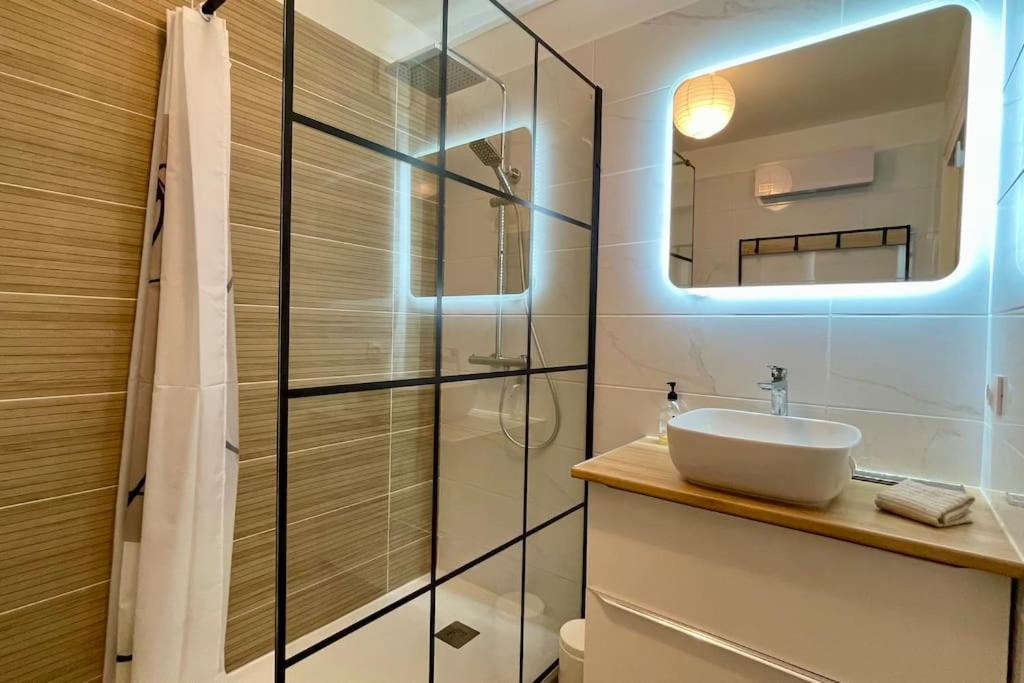Beautiful Place, Quiet Residence, Close To Beaches Apartment Fréjus