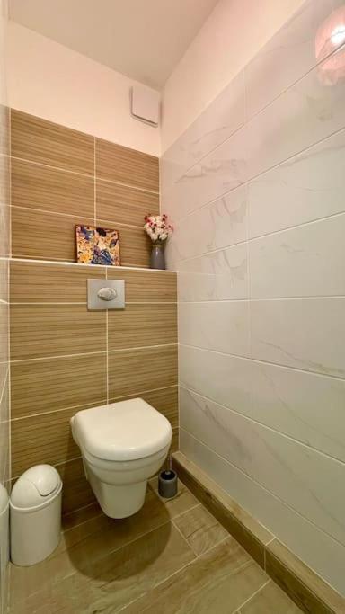 Apartment Beautiful Place, Quiet Residence, Close To Beaches